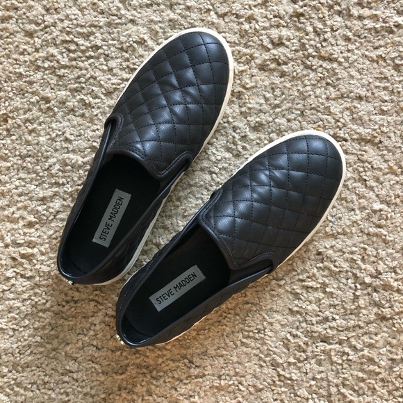 Steve Madden Shoes - Steve Madden Ecentrcq quilted slip on sneaker